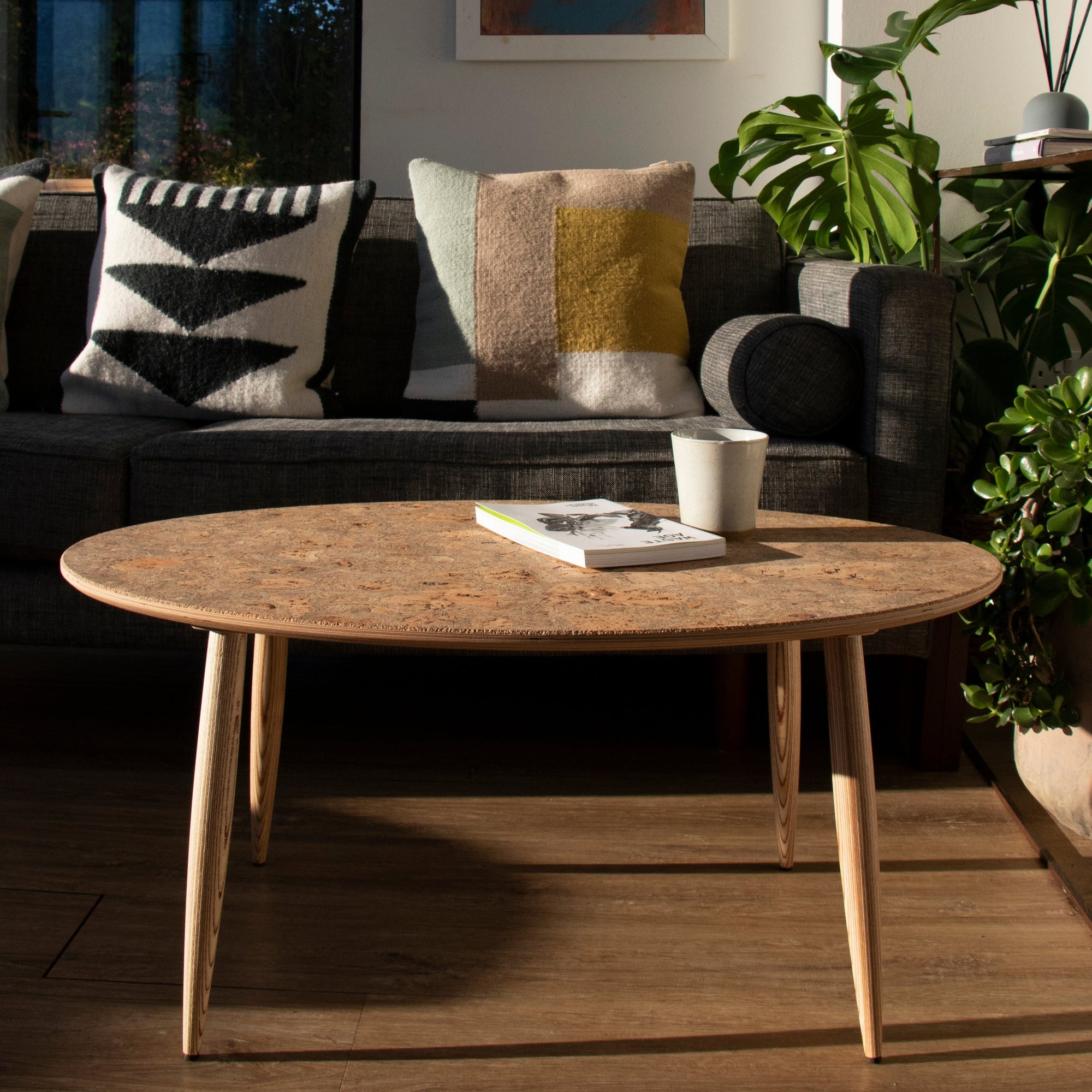 Oval Coffee Table I Natural Cork