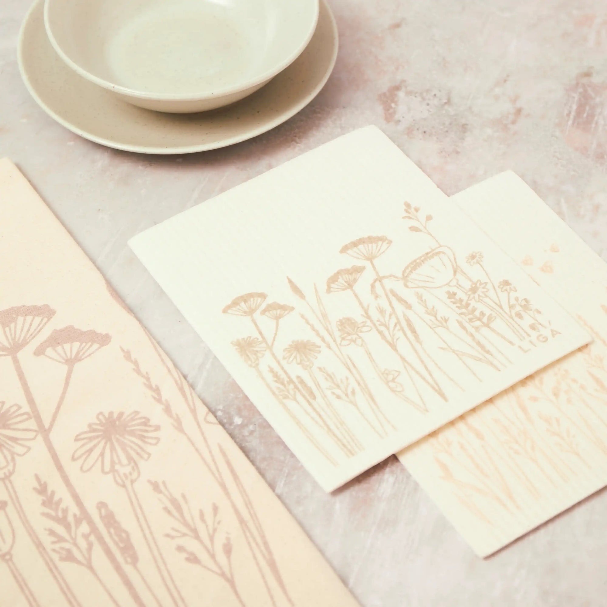 Tea Towel and matching Dishcloths | Flowers