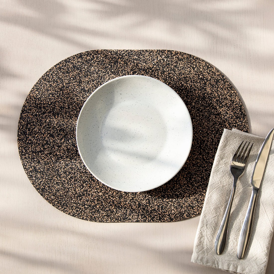 Set of 6 Dash Placemats + Coasters | Oval + Round