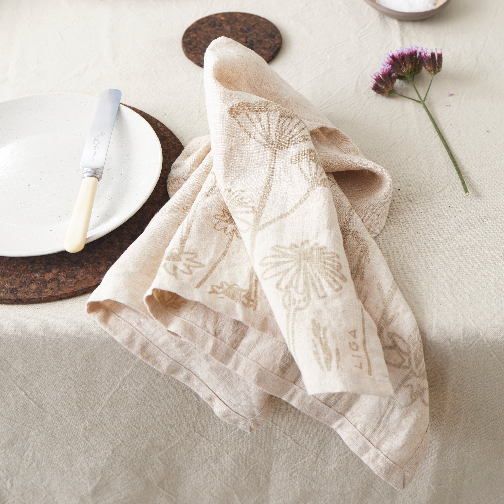 Linen Napkins | Flowers