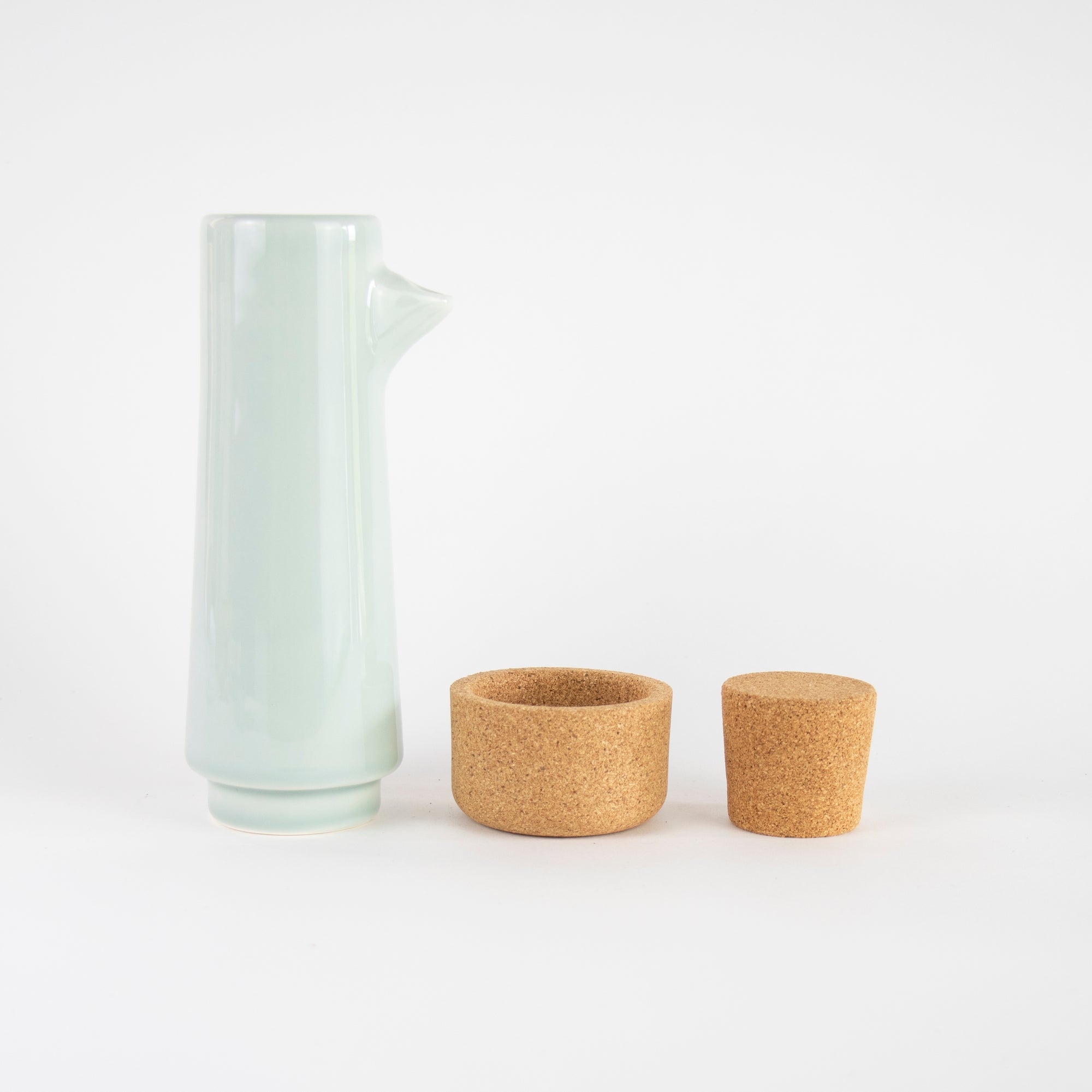 aqua sustainable ceramic and cork oil + balsamic dispenser