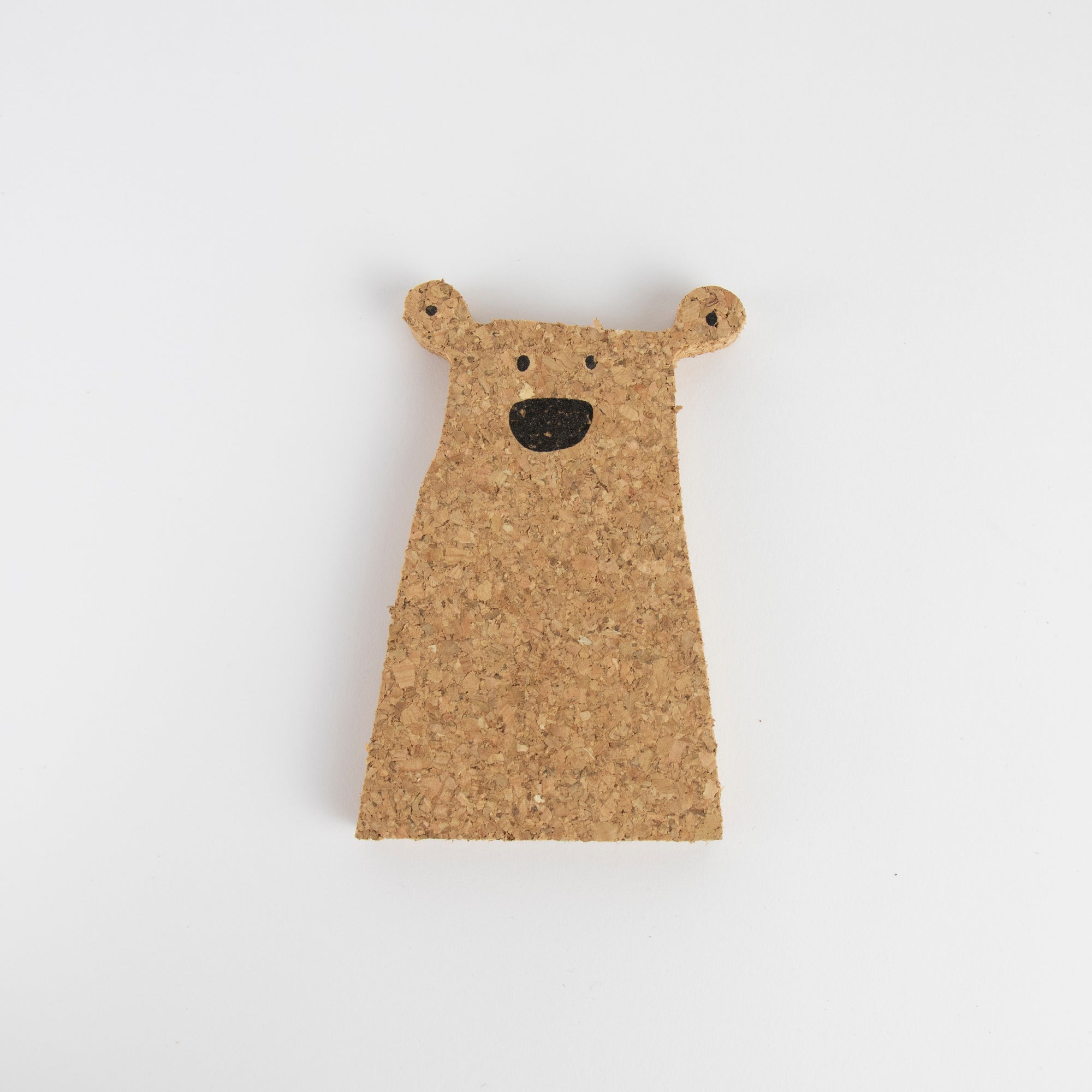 Sustainable cork magnet of Clueless bear